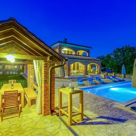 Villa Happy